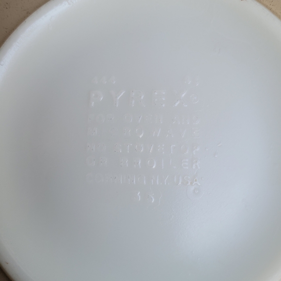 Homestead Pyrex 444 Large Cinderella Nesting Mixing Bowl 70s-80s Classic Vintage - Picture 5 of 11